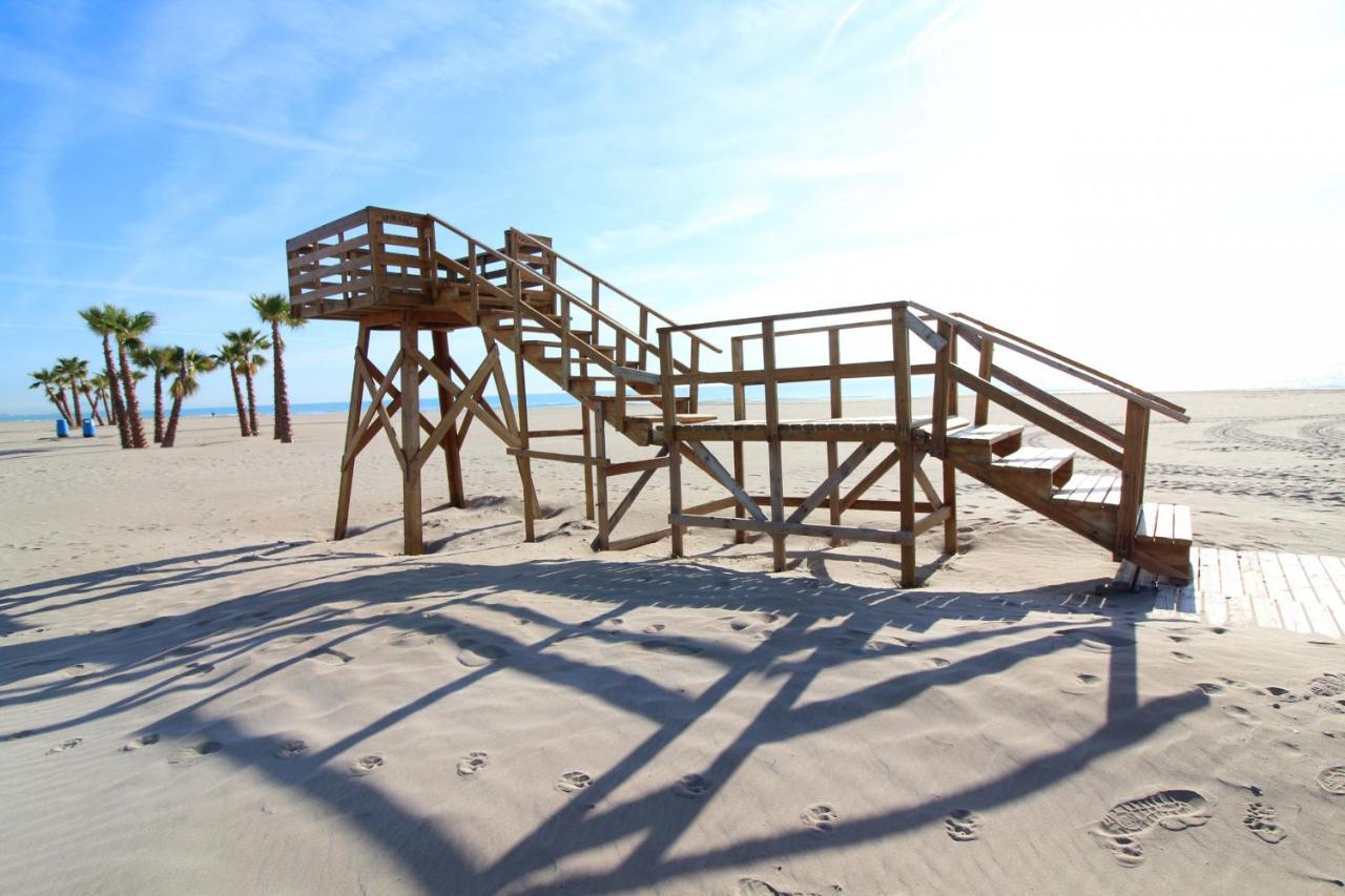 Global Properties, Las Dachas 1 - Apartamento En Primera Linea De Playa Канет-де-Беренгер Экстерьер фото