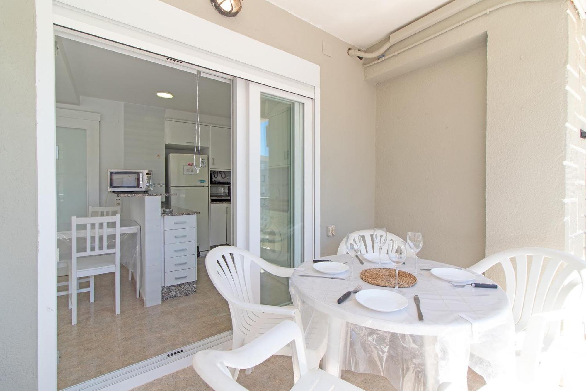 Global Properties, Las Dachas 1 - Apartamento En Primera Linea De Playa Канет-де-Беренгер Экстерьер фото